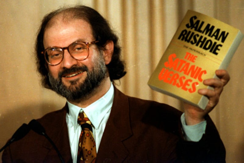 articles/2009/02/09/hiding-salman-rushdie/robertson-salman-rushdie_13286_w29yk5