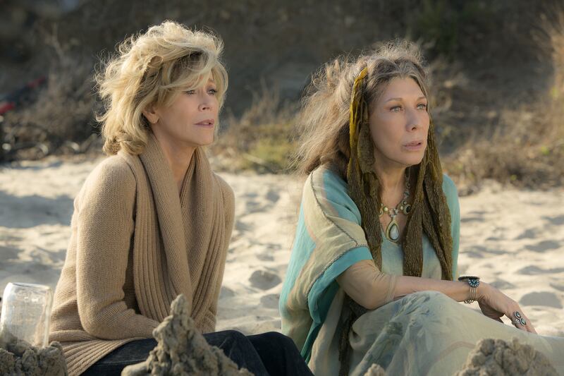 articles/2015/05/05/the-unbreakable-lily-tomlin-on-weed-uppers-and-finally-taking-the-lead/150504-fallon-lily-tomlin-embed_whnyww