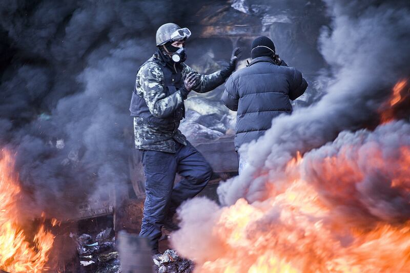 articles/2014/02/18/ukraine-erupts-in-new-violence/ukraine-gal-update-05_ubhgij