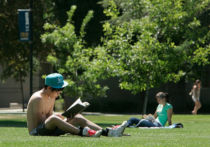 galleries/2010/03/29/2011-s-most-stressful-colleges/stress-schools---university-of-california-davis_kwtchr