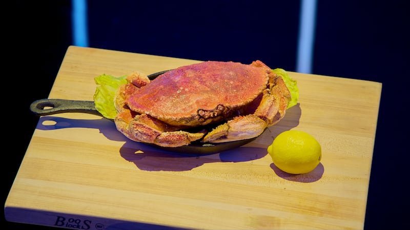 A cake made to look like a crab on 'Is it Cake, Too?'