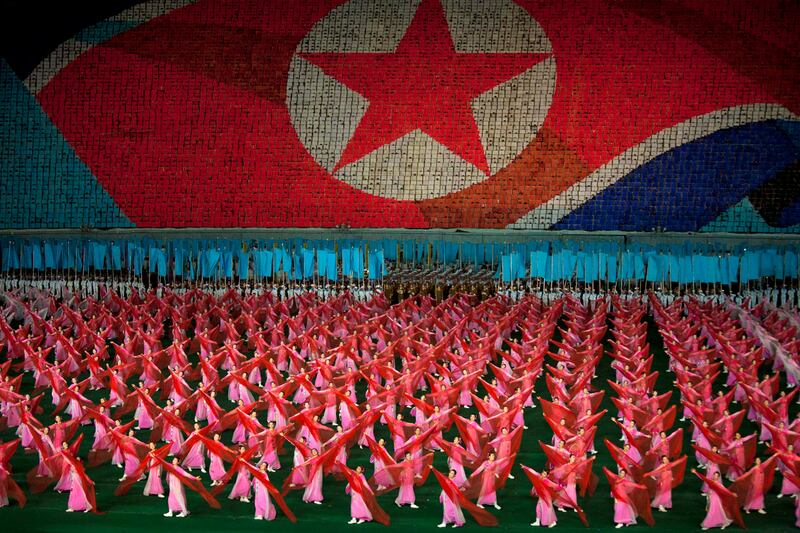 galleries/2011/12/20/life-inside-north-korea-photos/life-in-north-korea-pageant_r0fnl6