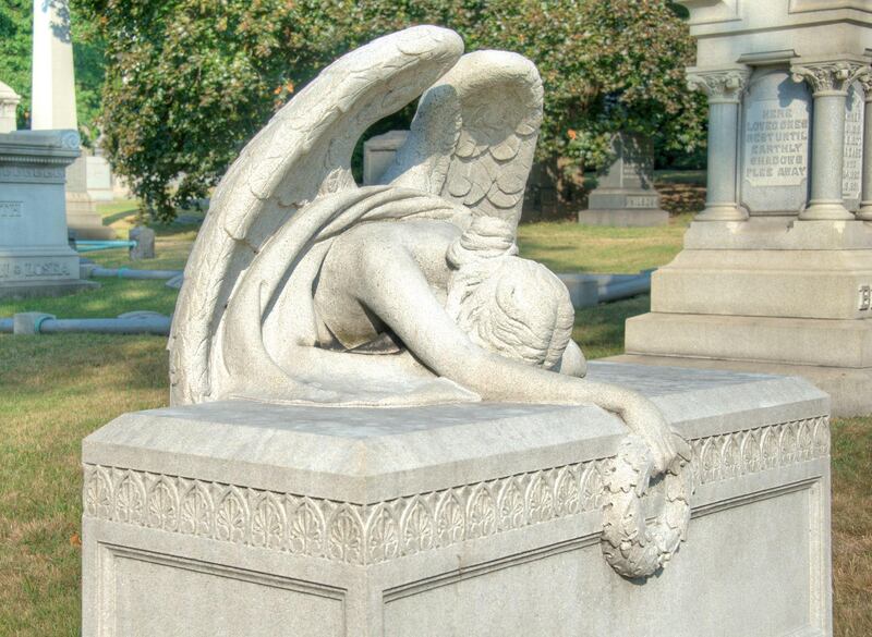 O_Donohue_Monument_Angel_of_Grief_at_Greenwood_Cemetery_hpyldh