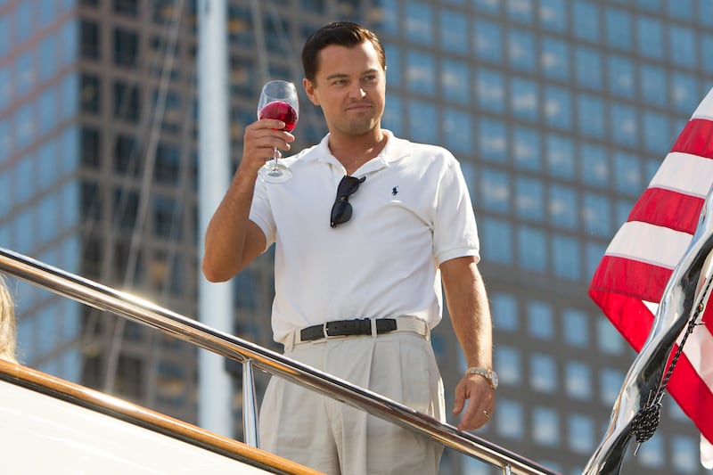 articles/2013/12/23/finally-the-wolf-of-wall-street-is-hollywood-s-first-1990s-period-piece/131224-wows-romano-embed2_xhopzq