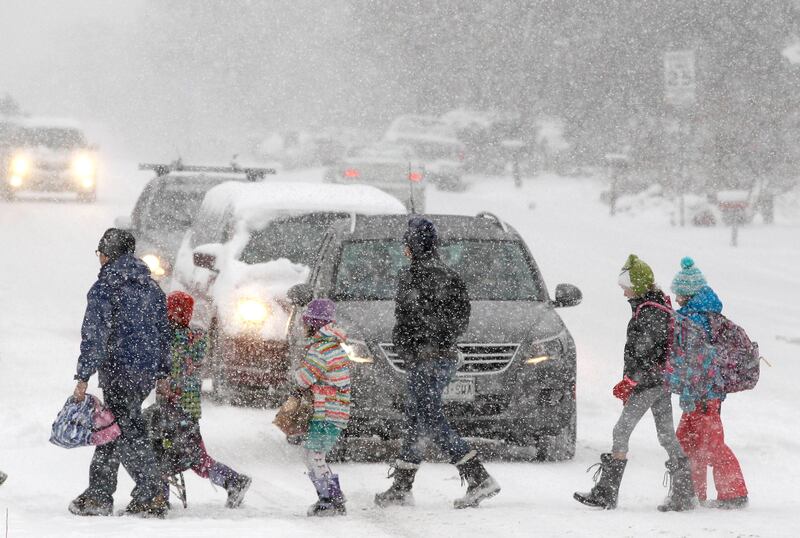 galleries/2012/12/20/blizzard-slams-into-plains-midwest-photos/snow-gal-6_hbtyvh