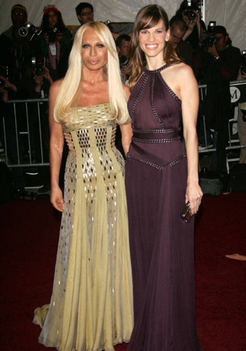 galleries/2009/10/20/donatella-versace/dana-versace---19_b9d13t