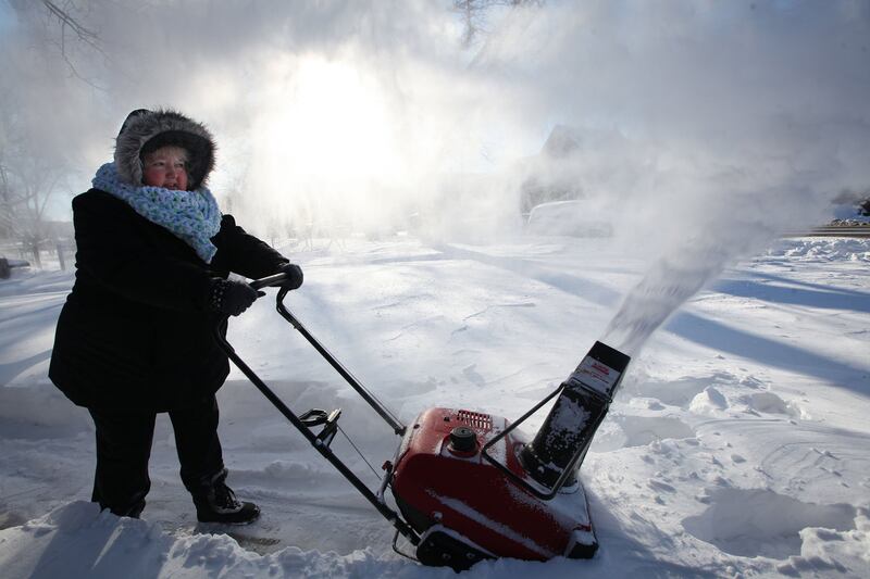 galleries/2014/01/07/bone-chilling-cold-polar-vortex-sweeps-continental-u-s-photos/polar-vortex-9_umusmv