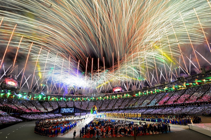 galleries/2012/07/30/best-photos-from-the-2012-london-olympics/london-closing-ceremony2_jht9dq