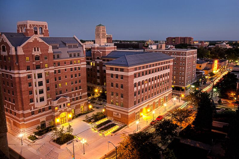 galleries/2013/02/25/25-most-overlooked-colleges-from-grinnell-to-olin/top25-colleges-um-northquad_r83rxq