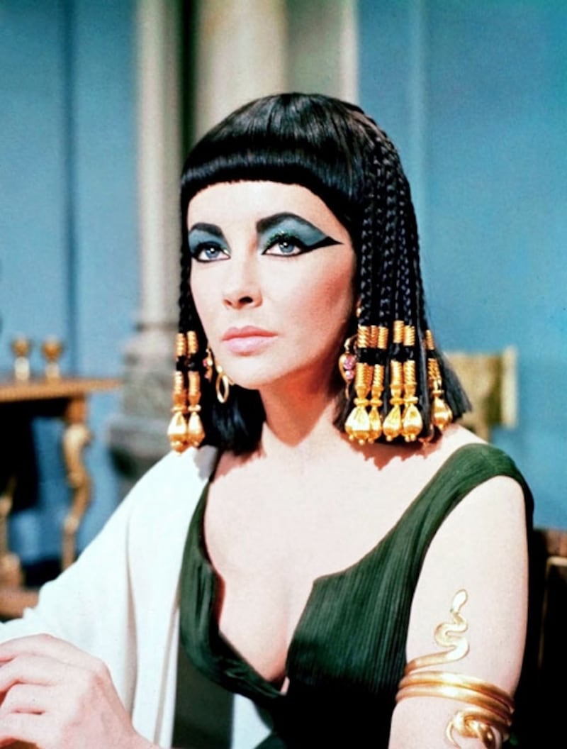 articles/2010/11/05/cleopatra-by-stacy-schiff-reviewed/embed---korda-cleopatra---5_irsk5d