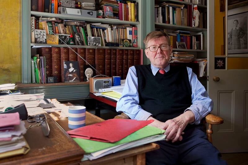 articles/2012/01/04/alan-bennett-talks-about-smut-ows-and-writing/alan-bennett-talks-smut-ows-scholes_fs6nmq