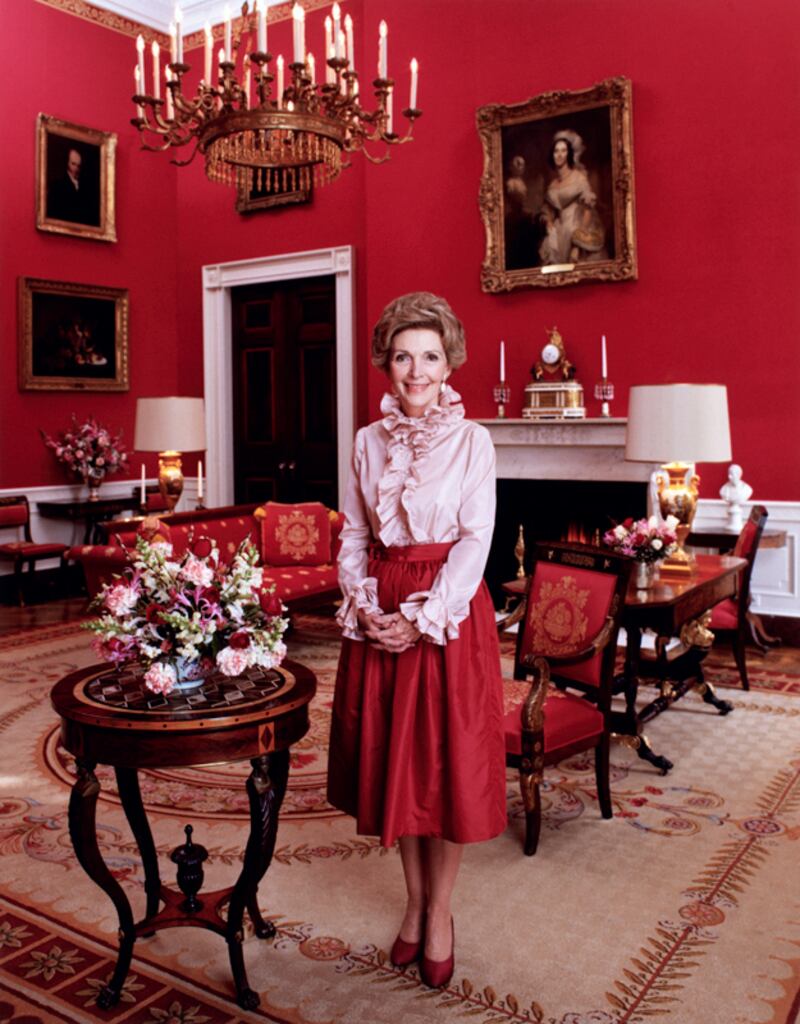 galleries/2011/07/05/nancy-reagan-turns-90-see-her-most-fashionable-looks/nancy-reagan-fashion-2_wxufpz