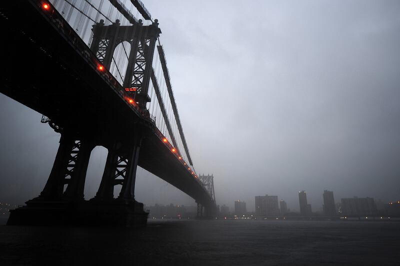 galleries/2011/08/26/hurricane-irene-photos/hurricane-new-york-wakes-cheat_jtirec