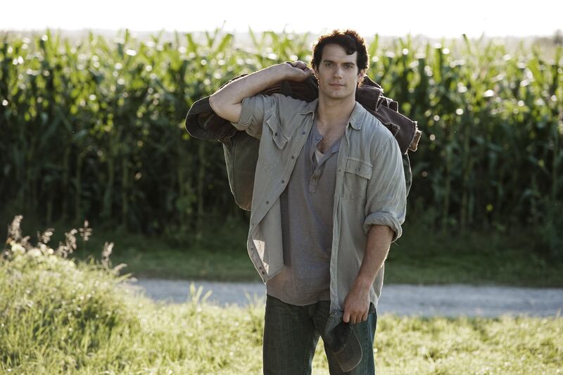 articles/2013/06/14/man-of-steel-what-do-we-know-about-superman-actor-henry-cavill/130613-klassen-henry-cavill-who-tease_zkqzyn