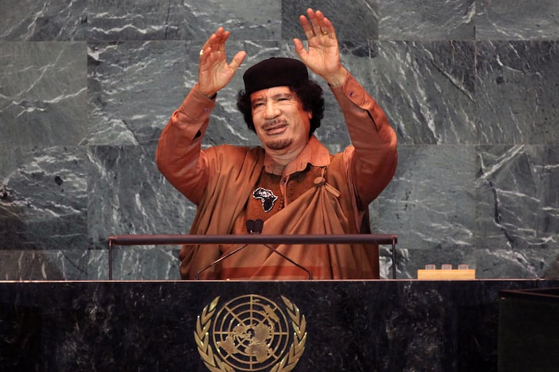 galleries/2012/09/26/ahmadinejad-gaddafi-more-infamous-speakers-at-the-u-n-photos/gaddafi-un-fallen-stars.jpg_rsgzj1