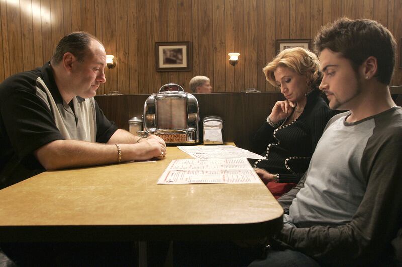 articles/2014/05/01/david-chase-can-t-escape-the-sopranos-finale/140501-sopranos-suskind-tease_nnbceb