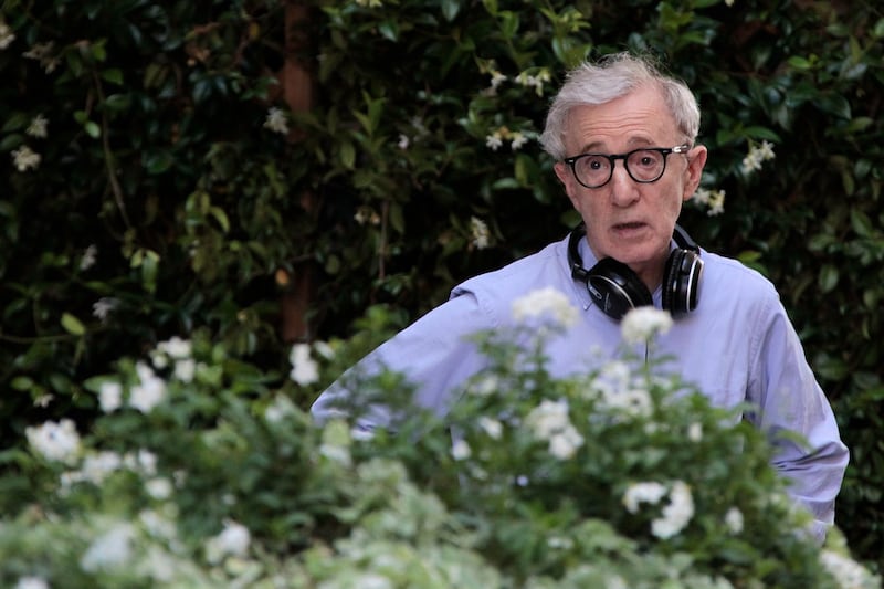 articles/2014/02/07/should-woody-allen-have-been-allowed-to-adopt/140206-goff-woody-allen_boej7y