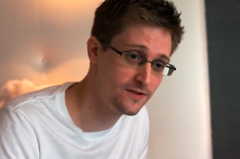 articles/2014/12/01/laura-poitras-on-finding-edward-snowden-obama-s-tainted-legacy-and-oliver-stone-s-snowden-film/141020-cohen-snowden-tease_sdsk1i