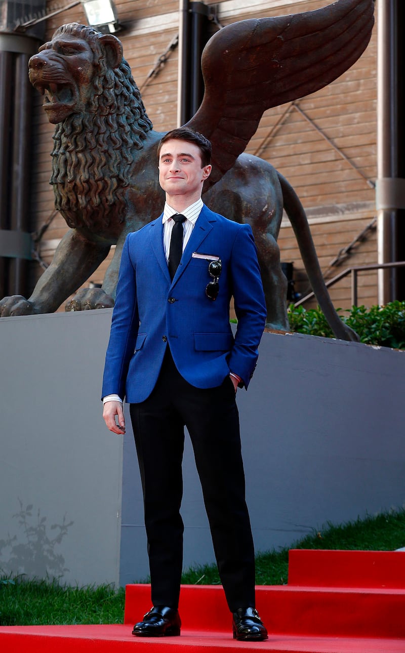 galleries/2013/08/28/best-dressed-from-venice-film-festival-opening-night-photos/130902-venice-film-radcliffe_w9e5wy