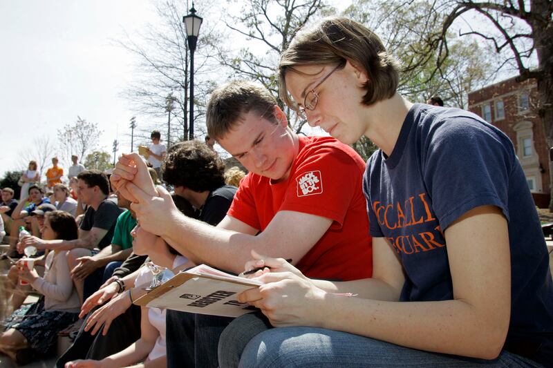 galleries/2013/02/25/25-most-overlooked-colleges-from-grinnell-to-olin/top25-colleges-Davidson-College_jhvbtq