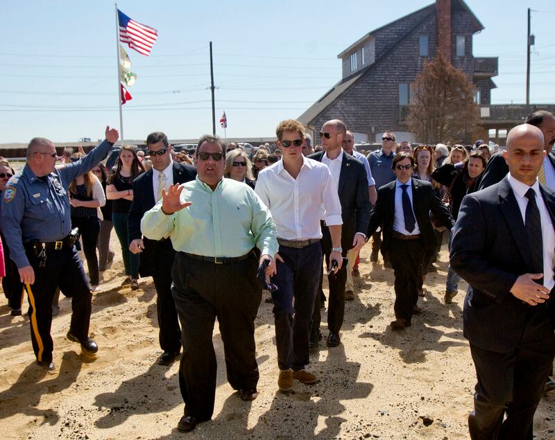 galleries/2013/05/12/prince-harry-visits-the-usa-photos/130514-harry-usa-chris-christie_pc1ljt