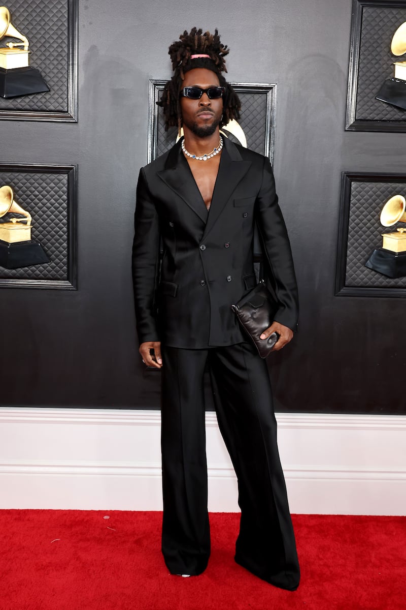 230205-grammys-red-carpet-saint-jhn_qfon9k