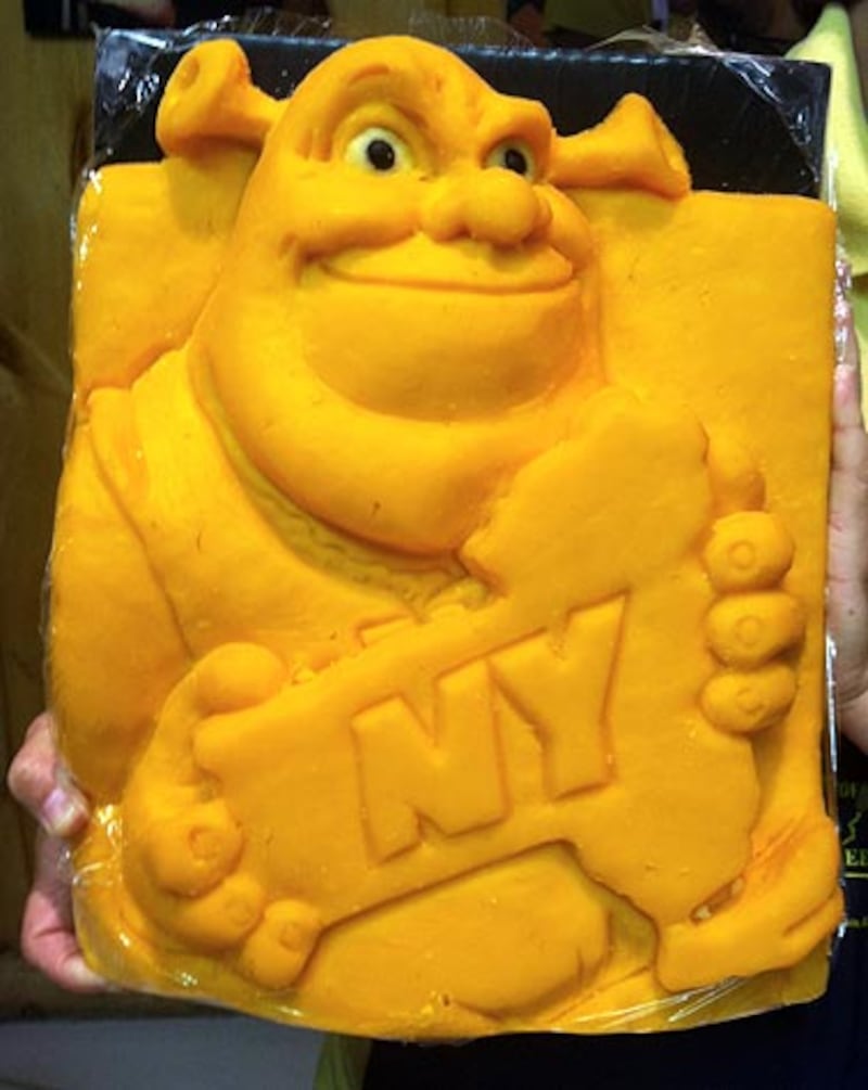 galleries/2011/11/26/cheese-sculptures-kate-middleton-elvis-and-more-photos/shrek-cheese-sculpture-photos_zzopb2