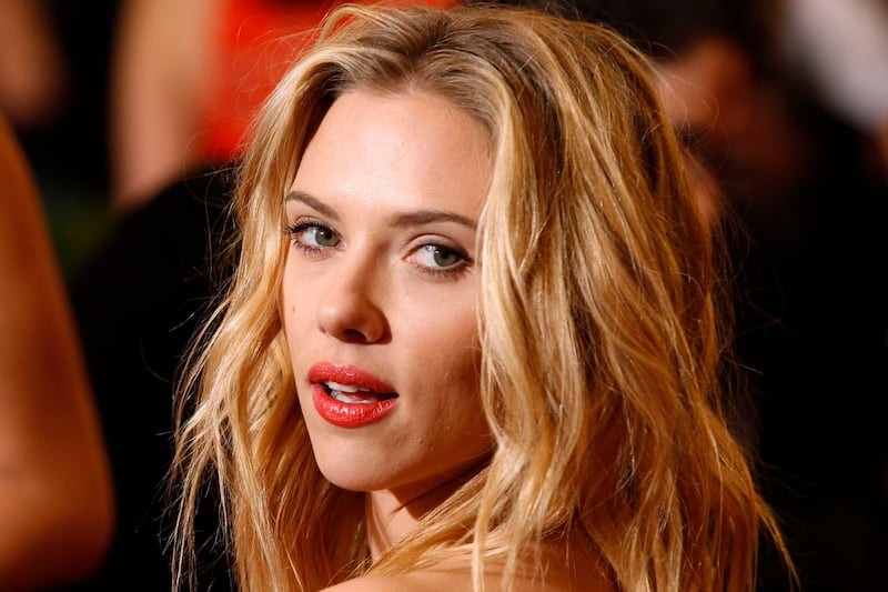 articles/2013/12/18/scarlett-johansson-s-her-performance-deserves-oscar-love/131217-stern-johansson-her-tease_k15f7v