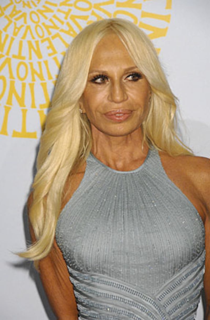 galleries/2009/05/12/leathery-looks/celebrity-tans---donatella-versace_yxvqnd