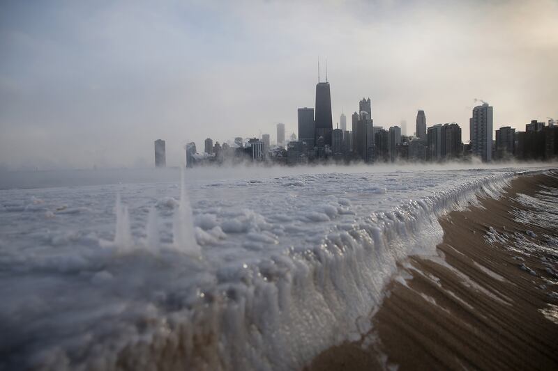 galleries/2014/01/07/bone-chilling-cold-polar-vortex-sweeps-continental-u-s-photos/polar-vortex-10_nwlxtx