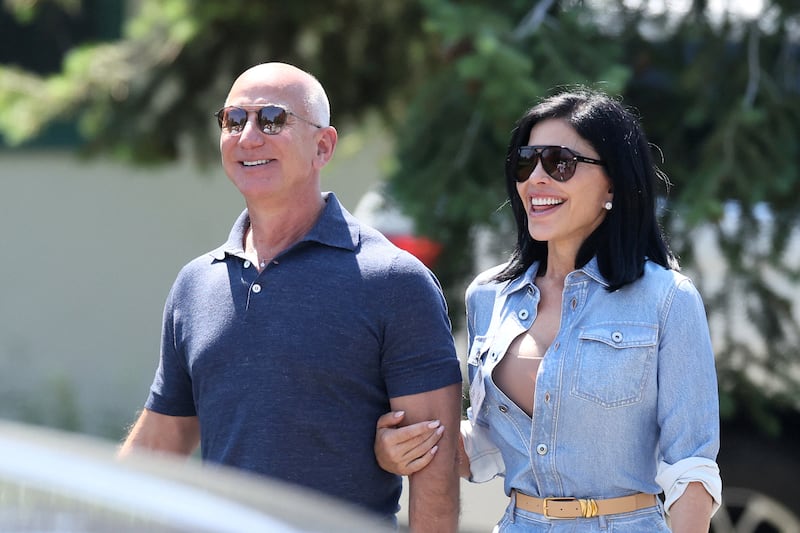 Jeff Bezos and Lauren Sanchez