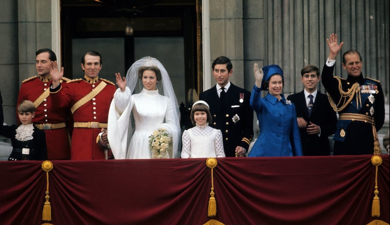 211022-qeii-life-photos-embed-19731114_x9qwo1