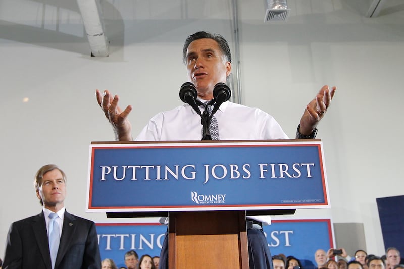 articles/2012/06/28/mitt-romney-fires-up-supporters-on-virginia-campaign-stop/mitt-romney-campaign-event-grove_byx8gz