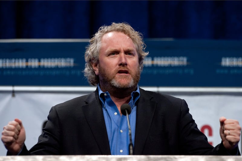 articles/2012/03/01/andrew-breitbart-s-last-twitter-scuffle/andrew-breitbart-twitter-scuffle-deluca_u5bauo