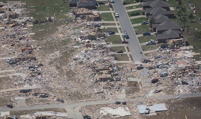 galleries/2014/04/29/the-path-of-destruction-tornadoes-left-in-the-south-photos/140429-tornado-6_muu5dk