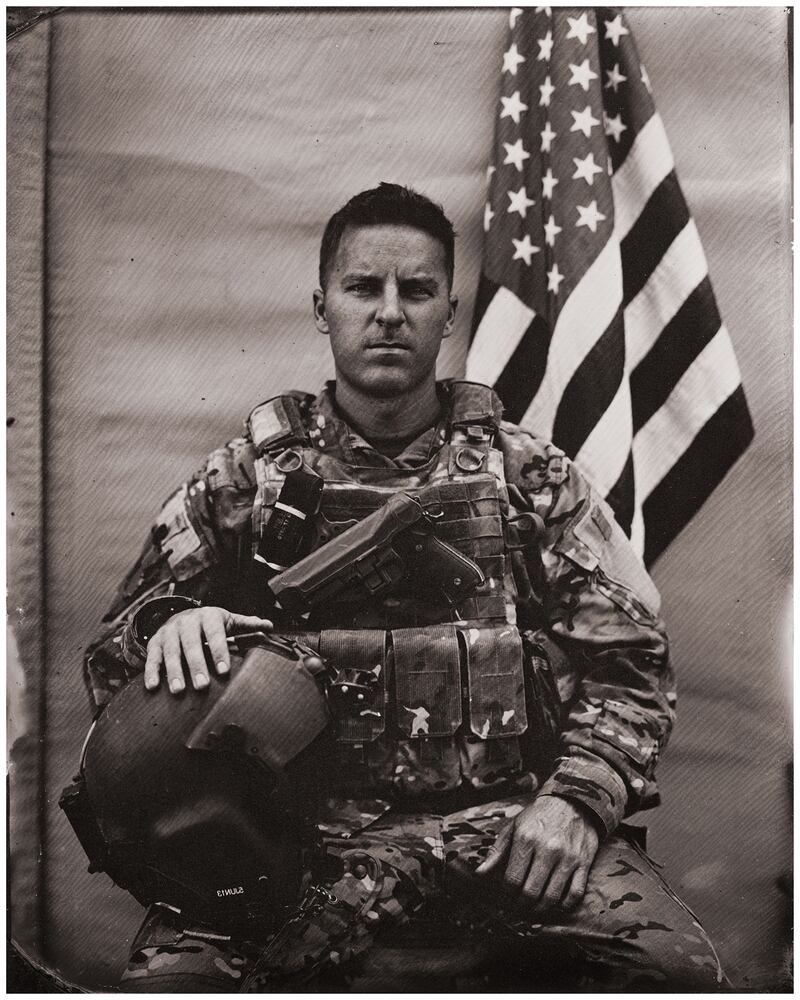 galleries/2013/11/11/aerial-gunner-photographer-captures-moments-from-his-deployment-to-afghanistan/Lt._CoPilot_mzvxrt