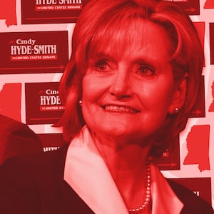 181127-resnick-hyde-smith-wins-mississippi-runoff-hero_latwir