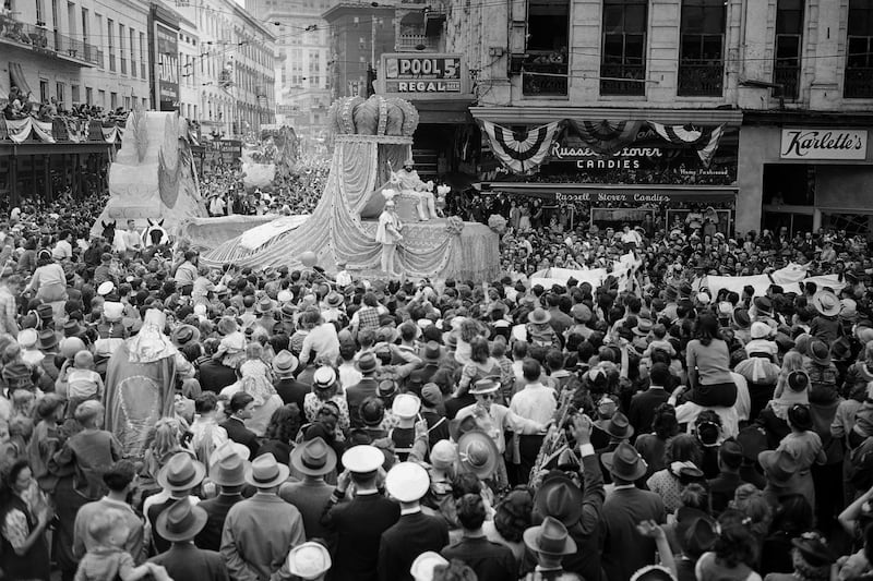 galleries/2014/03/04/vintage-mardi-gras-madness-around-the-world-photos/140303-vintage-mardi-gras18_elbxjw