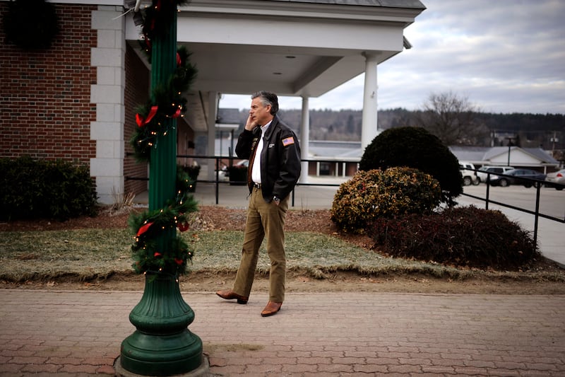 galleries/2012/01/07/gop-candidates-campaign-in-new-hampshire-photos/gop-candidates-campaign-in-new-hampshire-update-16_leg7or