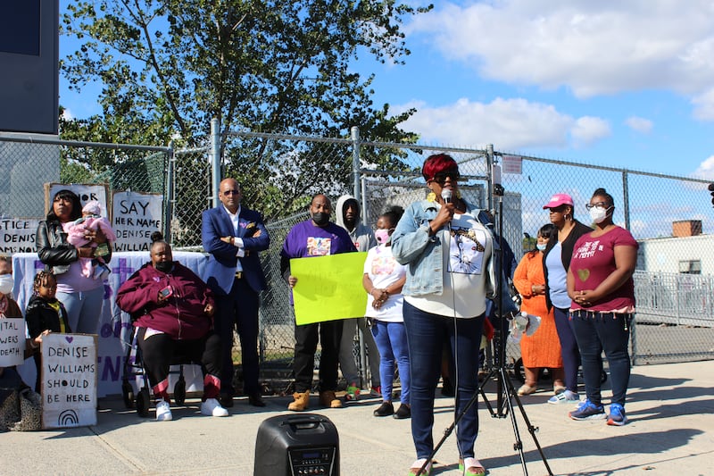 Charlene_Magee_Denise_Williams_Aunt_Speaks_at_October_17th_Rally_nivbmy