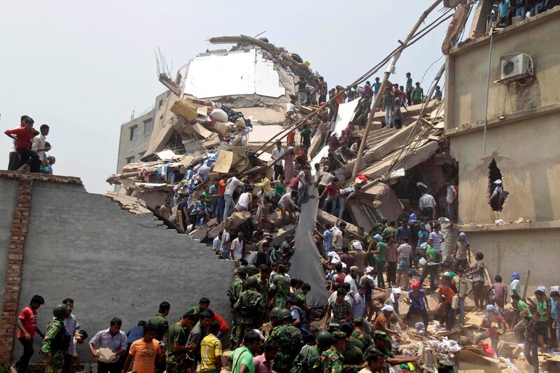 galleries/2013/04/24/tragic-aftermath-of-building-collapse-in-bangladesh/130424-bangladesh3_ntgnyj