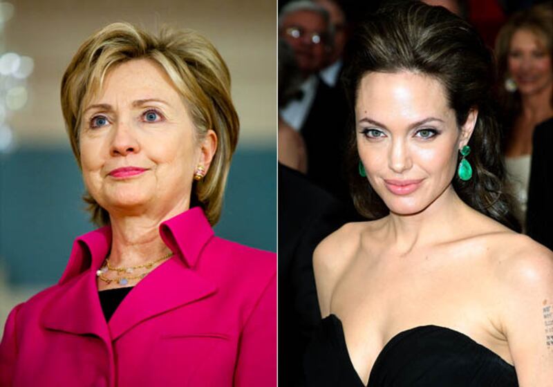 galleries/2009/10/12/distant-celebrity-relatives/celeb-relatives---hillary-clinton_b8l4s4