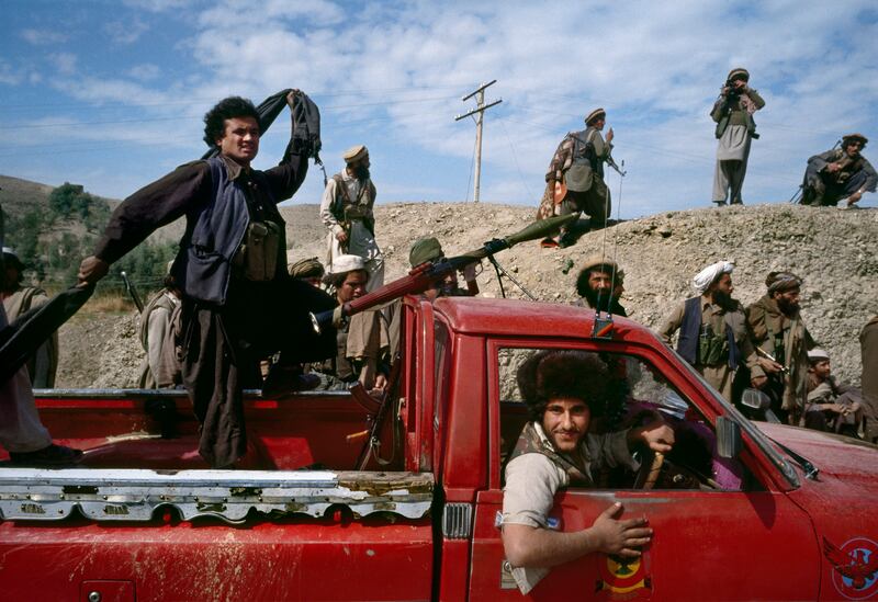 galleries/2013/12/14/robert-nickelsberg-s-photos-show-the-suffering-and-turmoil-of-war-in-afghanistan/131210-nickelsberg-afghanistan1_nsl2jj