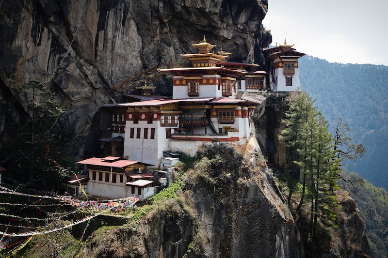 articles/2013/11/07/the-tiger-s-nest-may-make-you-start-planning-a-trip-to-bhutan/131106-strochlic-tigers-nest_eey3rr