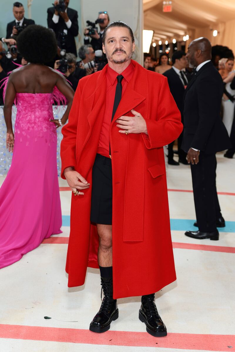 230501-met-gala-pedro-pascal_q3yztu