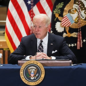 2022-02-03T184044Z_356354303_RC2DCS990F1X_RTRMADP_3_USA-BIDEN_xjpljw