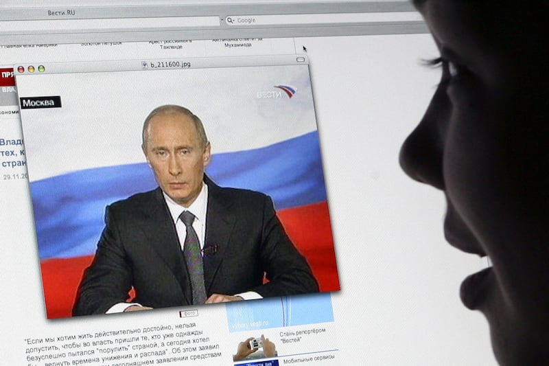 articles/2014/04/24/putin-was-right-this-internet-thing-really-was-created-by-the-cia/140424-lake-putin-tease_dv0me1