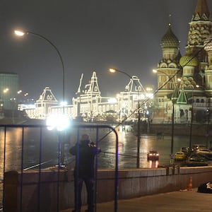 articles/2015/02/27/boris-nemtsov-heart-of-russia-s-opposition-gunned-down-in-moscow/150227-nemtsova-nemtsov-tease_ovirgo