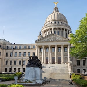 Mississippi Capitol building from outside.