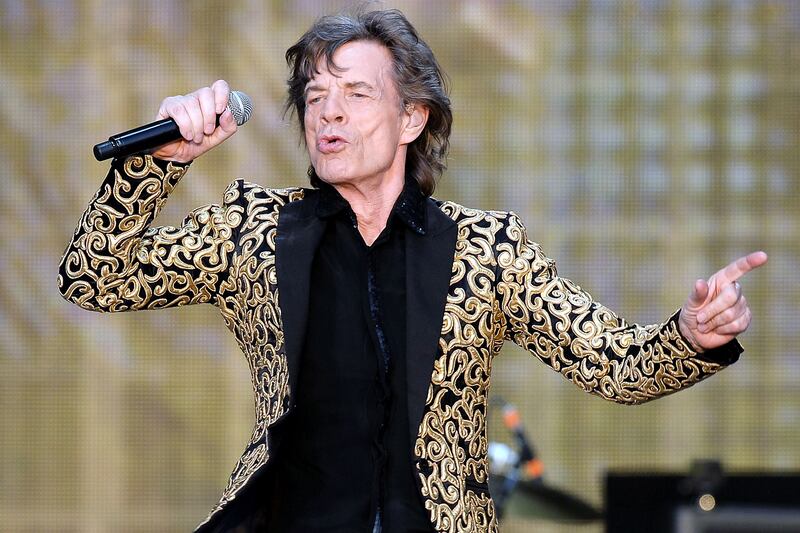 articles/2013/07/26/mick-jagger-turns-70-and-maybe-he-should-act-his-age/130725-old-rock-stars-tease_xpp8fi